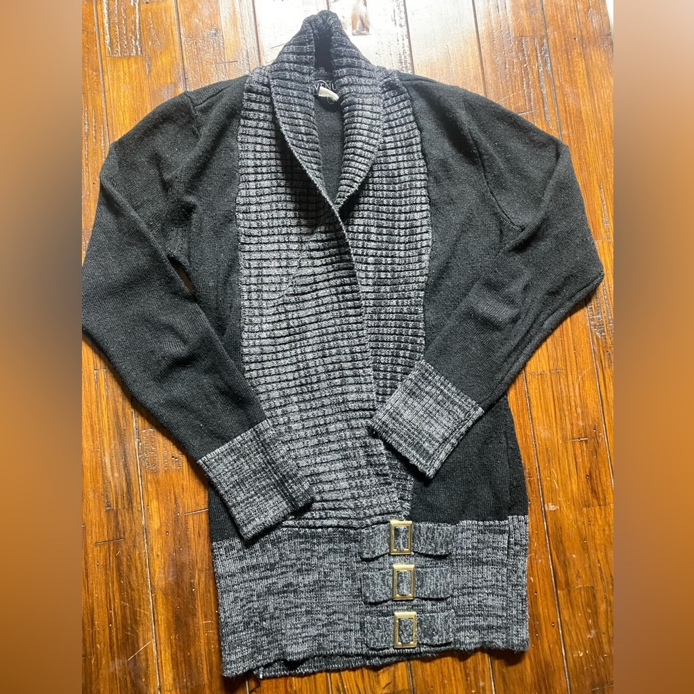 Black and grey Venus sweater size small